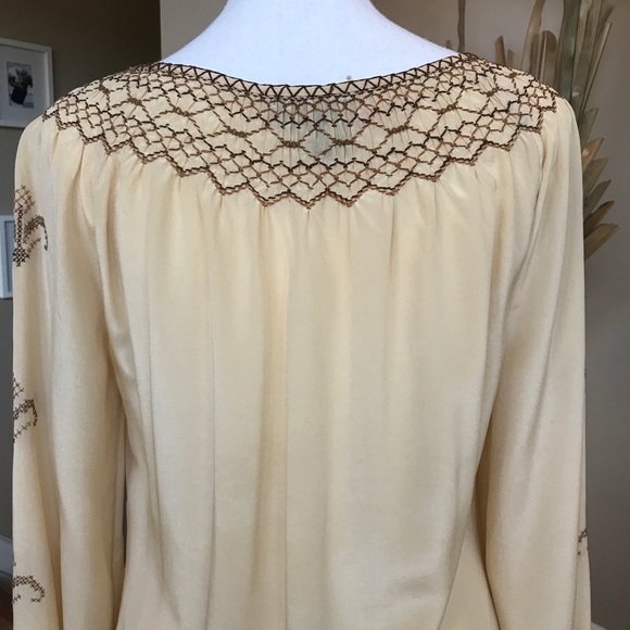 Gorgeous BCBG MaxAzria Top- Size M - Picture 5 of 8